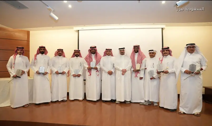 جامعة الملك عبدالعزيز تخرج دفعة الماجستير التنفيذي في الإعلام الرقمي
