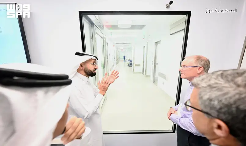رئيس الغذاء والدواء يطلع على تقنيات علاجية متقدمة بمراكز أمريكية