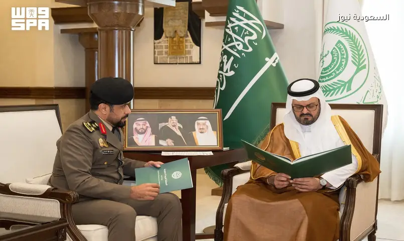 نائب أمير مكة يتسلم تقريرًا عن ضبط المخدرات ويشيد بالجهود