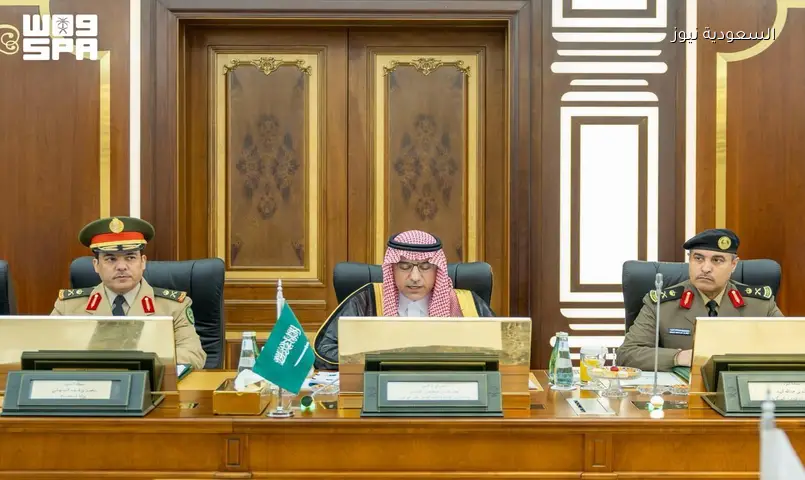 السعودية وقطر تبحثان التعاون الأمني والعسكري في اجتماع بالرياض