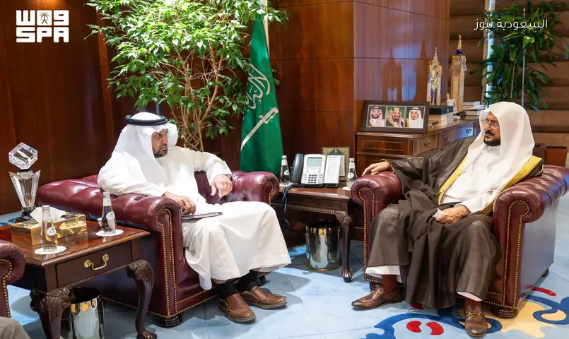 وزير الشؤون الإسلامية وسفير موريشيوس يبحثان تعزيز خدمة الإسلام