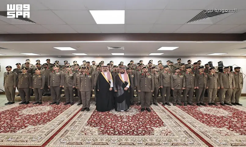 أمير جازان ونائبه يشاهدان أحدث تقنيات الأمن العام بالمنطقة