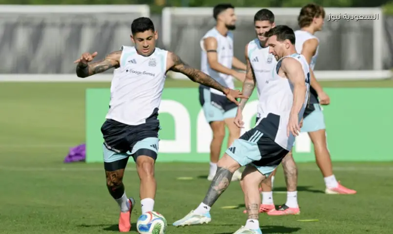 روميرو يعود لتدريبات الأرجنتين ويقترب من مواجهة الرأس الأخضر