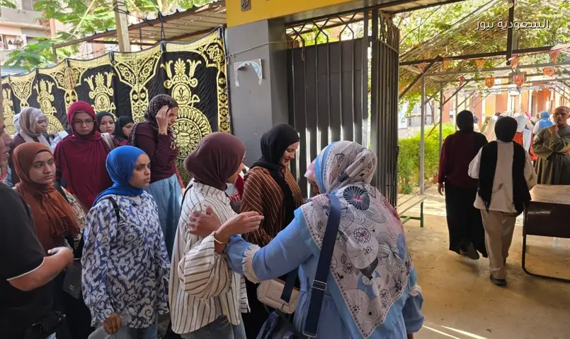 الثانوية العامة: انطلاق امتحانات المواد الأساسية وتطبيق “المجمعات الامتحانية” لأول مرة