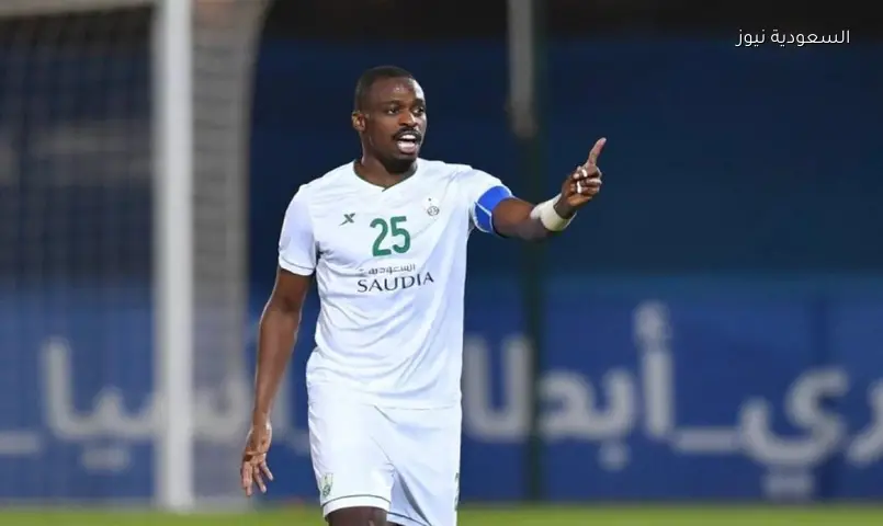 معتز هوساوي ينهي مسيرته الكروية: اعتزال رسمي لمدافع الأهلي والمنتخب