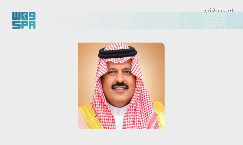 خالد البكر يتلقى عزاء أمير حائل ونائبه في وفاة والدته
