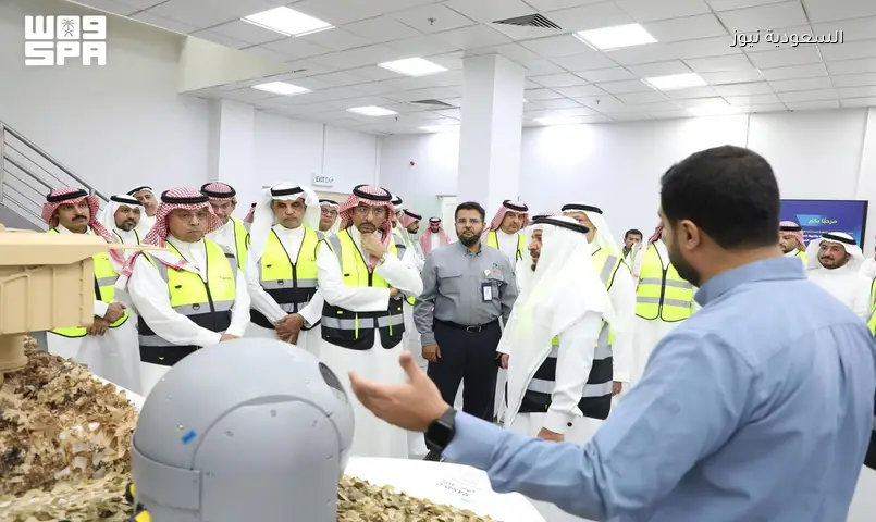 وزير الصناعة يتفقد مصانع دفاعية متطورة بالخرج