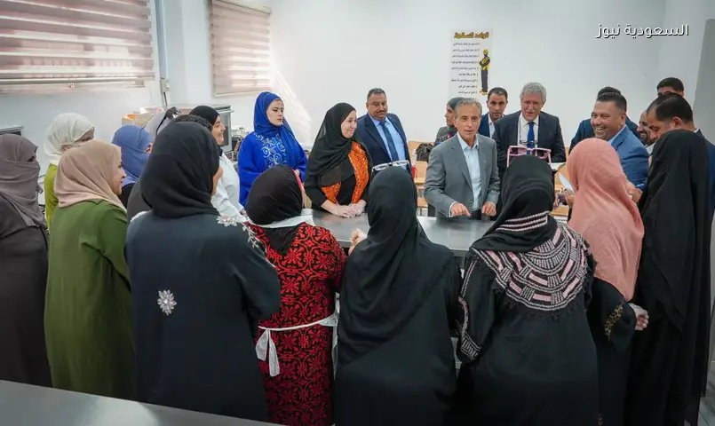 رئيس الوزراء يوجه بتوفير تمويل ومنح لخريجي التدريب المهني بالرمثا