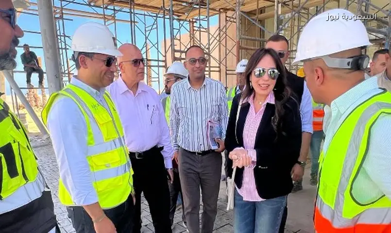 استثمارات 29.7 مليار دولار: وزيرة الإسكان ومحافظ مطروح يتفقدان مشروع “علم الروم”