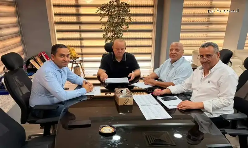 اتحاد الكرة ورابطة الأندية يجتمعان لبحث أجندة الموسم الجديد
