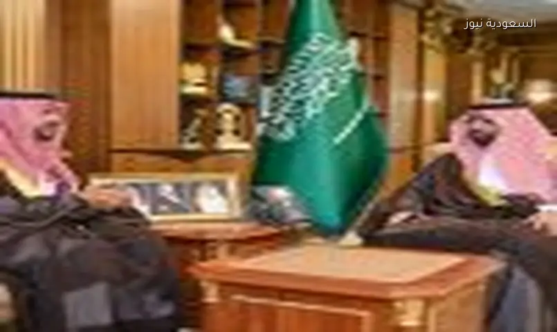 أمير جازان يستقبل مدير التعليم للاطلاع على نظام التعليم العام
