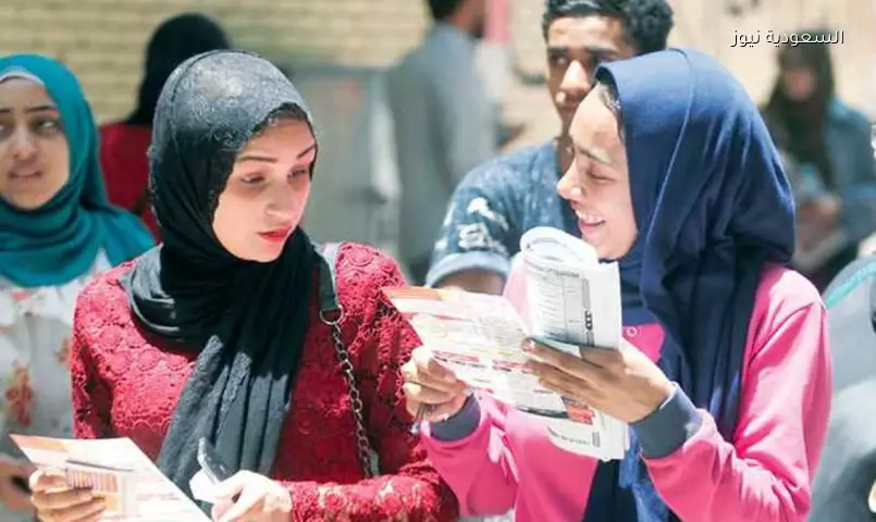 العصا الإلكترونية تفتش طلاب الثانوية العامة 2026 لمنع الغش