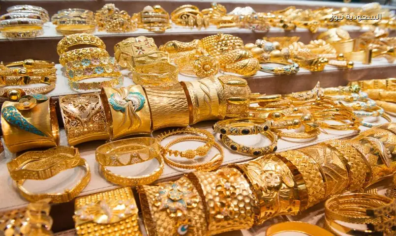 انخفاض سعر الذهب عيار 21 مباشر الآن الاثنين