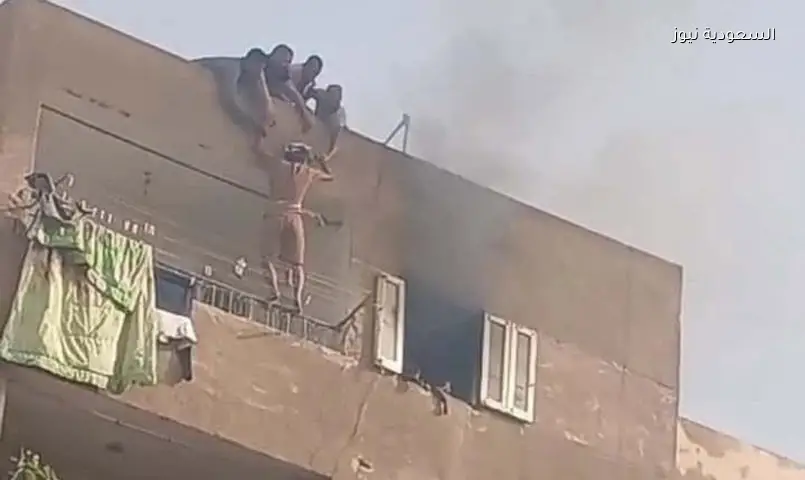 يوسف الشاويش بطلًا: ينقذ 3 أطفال من حريق شقة بمدينة 15 مايو