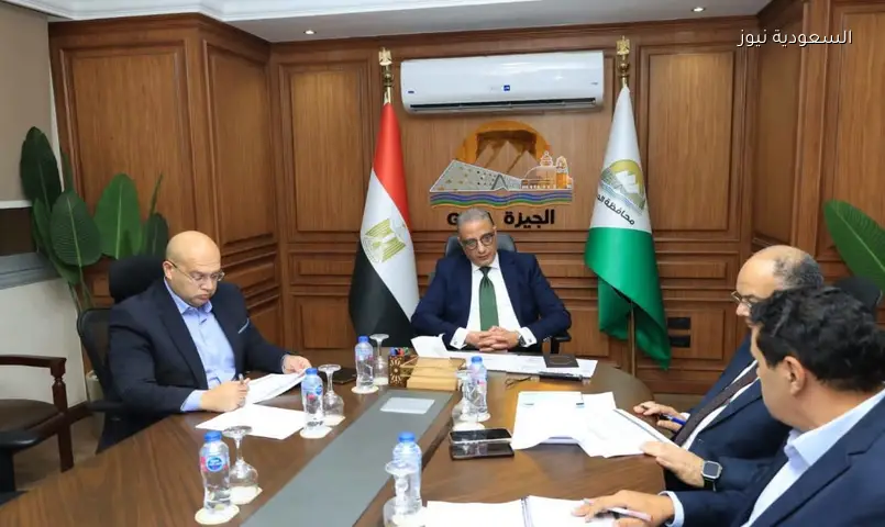 الجيزة: تسريع التصالح وتقنين الأراضي بمنشأة القناطر ودعم النظافة والرصف