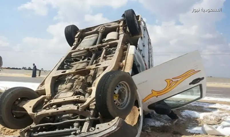 مصرع سائق شاحنة حليب وإصابة مرافقه في حادث انقلاب مروع بأكتوبر