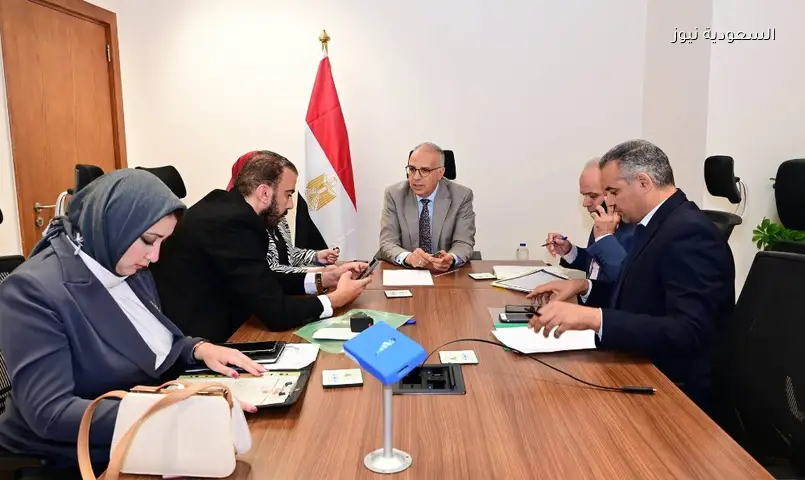 وزير الري يحدد شروط تغطية الترع ويوجه بمعاينة عاجلة للكباري
