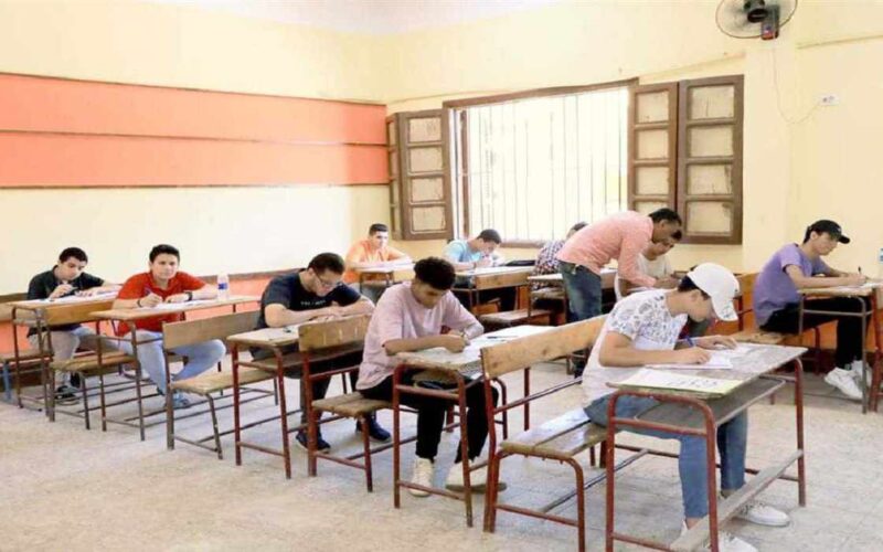 وزير التعليم يعلن مواعيد امتحانات الثانوية العامة “قبل العيد الكبير”