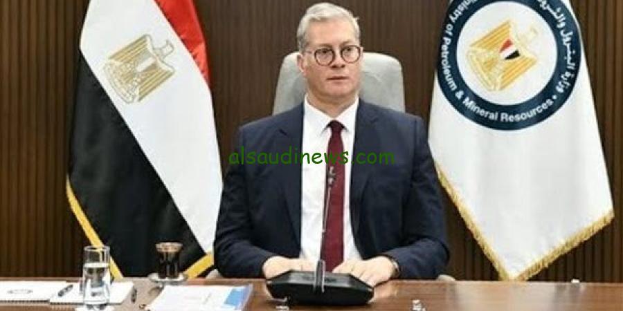 “رسميا” حركة ترقيات الإدارة العليا بقطاع البترول 2024 بعد اعتمادها من وزير البترول كريم بدوي