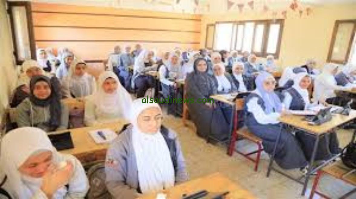 جدول امتحانات الصف الأول الإعدادي أبريل 2025