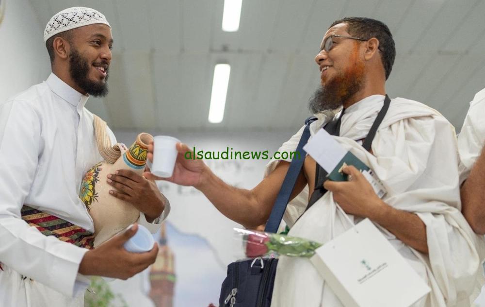 استقبال أول وفود الحجاج من بنغلاديش لموسم حج 1446هـ