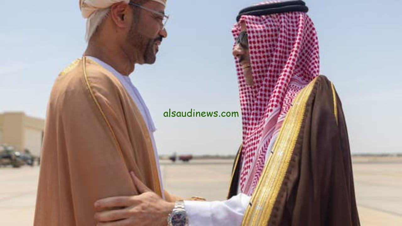 وزير الخارجية السعودي يزور عمان لتعزيز العلاقات الثنائية ومناقشة قضايا إقليمية هامة