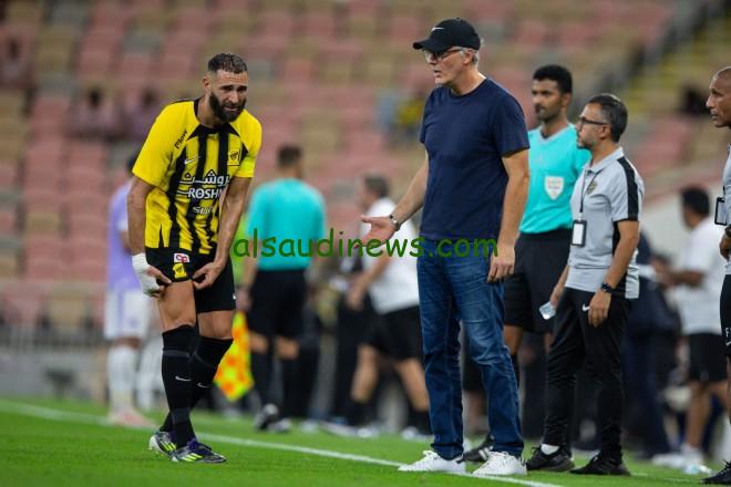 بلان في حيرة قبل مواجهة النصر بسبب توقف الدوري