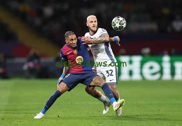 رافينيا يحقق إنجازاً تاريخياً مع برشلونة في دوري الأبطال