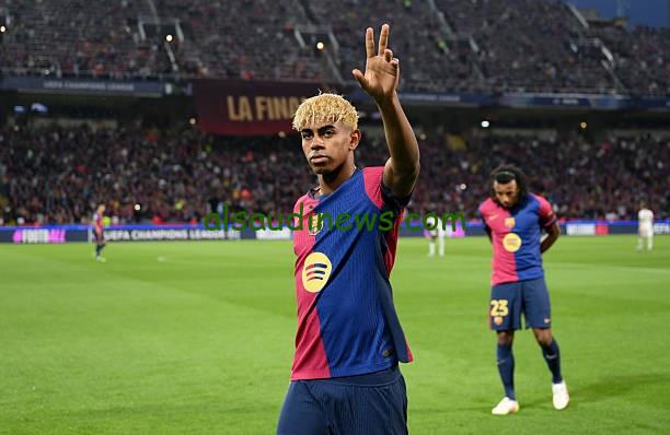 لامين يامال يصنع التاريخ في دوري الأبطال