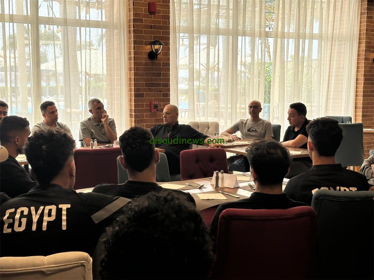 أبو ريدة يشجع منتخب مصر قبل مواجهة زامبيا بالثقة وعدم الاستسلام