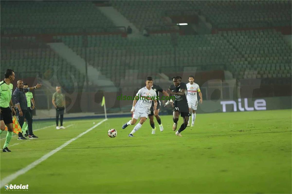 الزمالك يهدف لاستعادة التوازن أمام البنك الأهلي في الدوري المصري