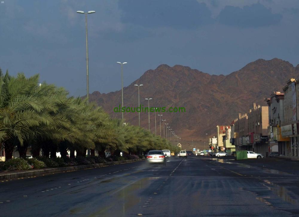 توقعات بهطول أمطار وصواعق في المدينة المنورة حتى مساء اليوم