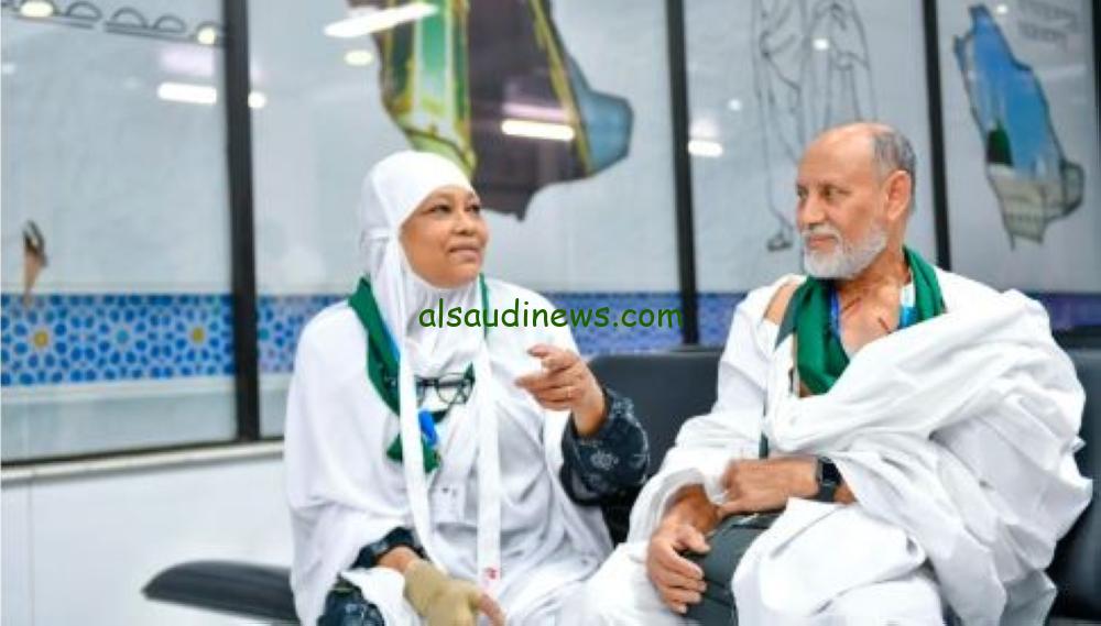 زوجان بنغاليان يشرعان في رحلة لأداء فريضة الحج من أمريكا إلى مكة