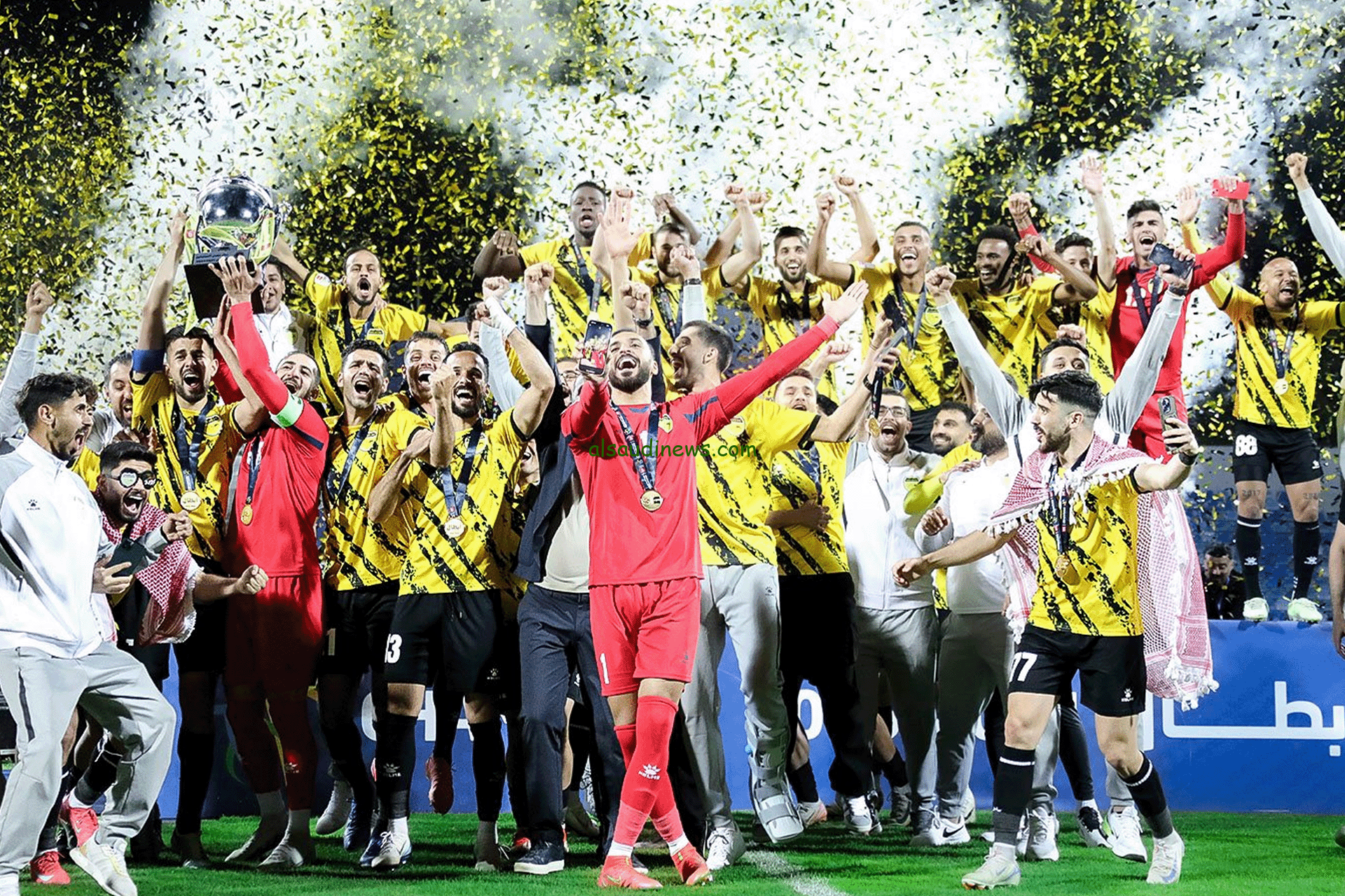 الحسين إربد يحقق مفاجأة ويظفر بلقب الدوري الأردني على حساب الوحدات