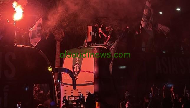 جدة تحتفل بأبطال آسيا بتزيين شوارعها باللون الأخضر