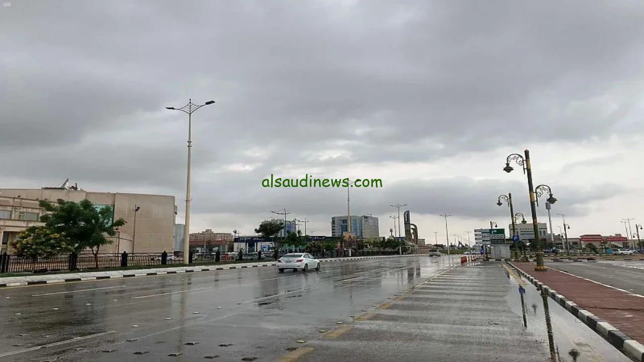 محطة رصد مكة تسجل أعلى معدل هطول أمطار في المملكة بـ 17.6 ملم