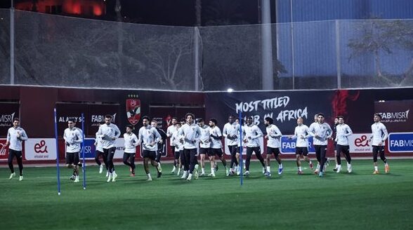 الأهلي يعلن قائمة اللاعبين لمواجهة شبيبة القبائل في دوري أبطال أفريقيا